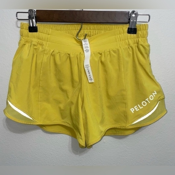 Lululemon Hotty Hot Short II *Long 4" (PELOTON) In Soleil Size 6 LNC - Picture 3 of 7